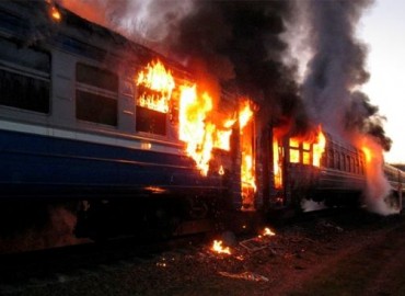 пожар в поезде - фото - 1