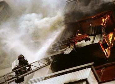 пожар на балконе - фото - 1